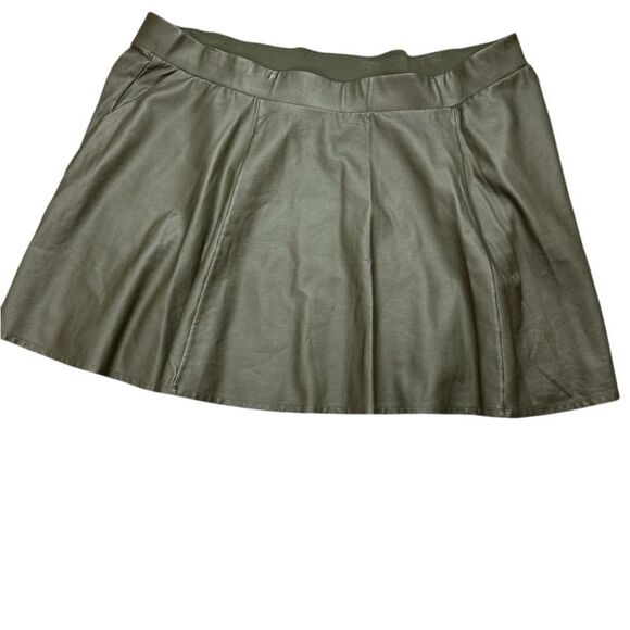 Torrid Olive Green Faux Leather Skirt - Picture 2 of 5